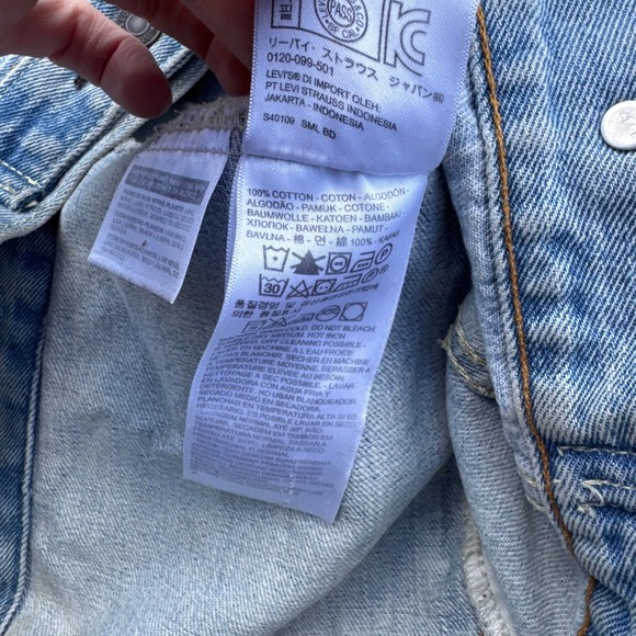 Levis's Denim Trucker Jacket Men Light Wash Blue Size Medium - Picture 5 of 6